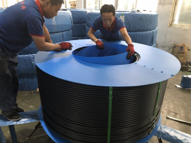 無(wú)粘結(jié)鋼絞線